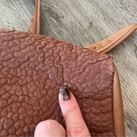 SVEN USA Style No. 536 Tan Pebbled Leather Double Zip Backpack - Picture 8 of 13